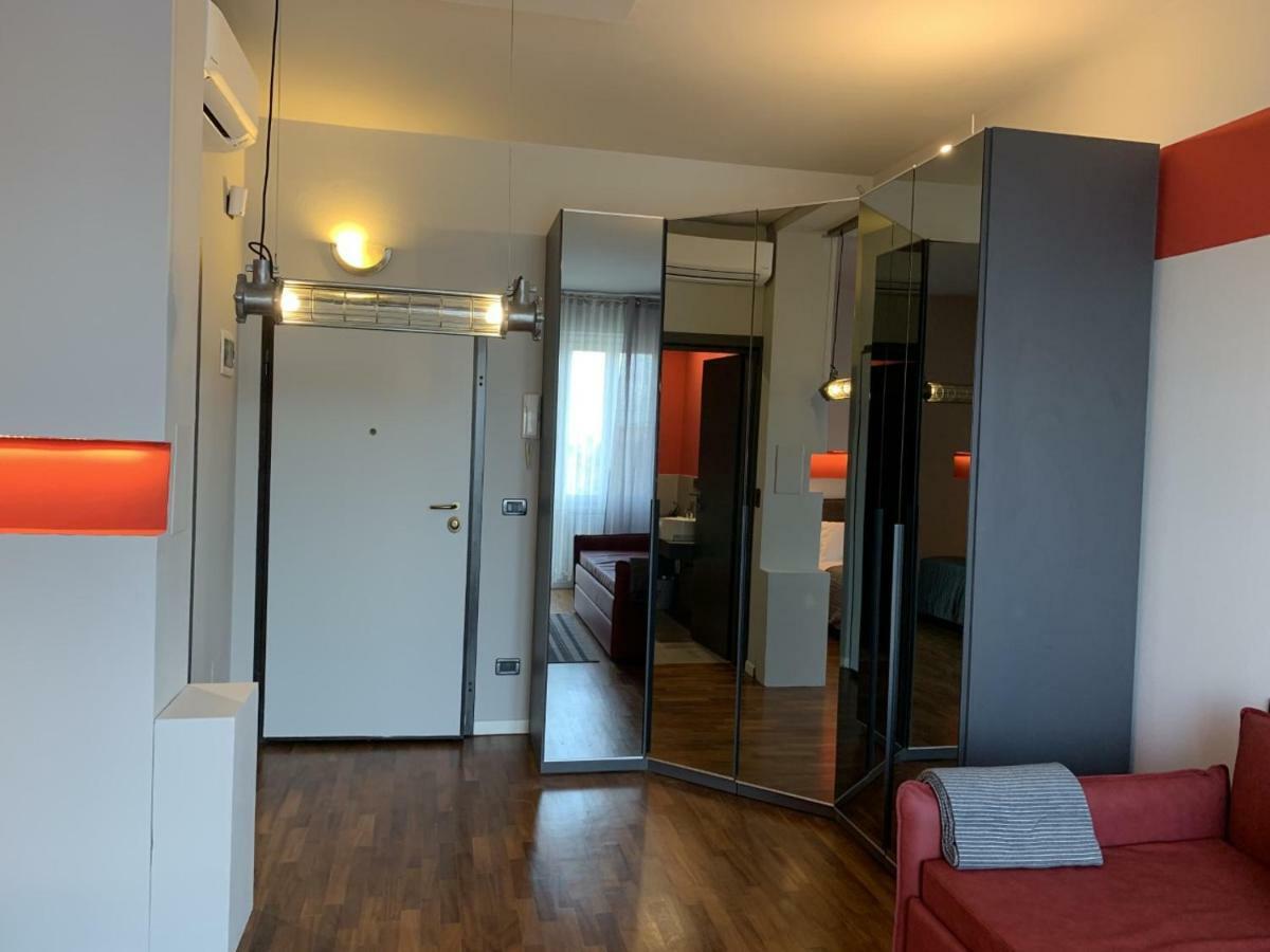 Carlotta Station Suite Bolonya Dış mekan fotoğraf