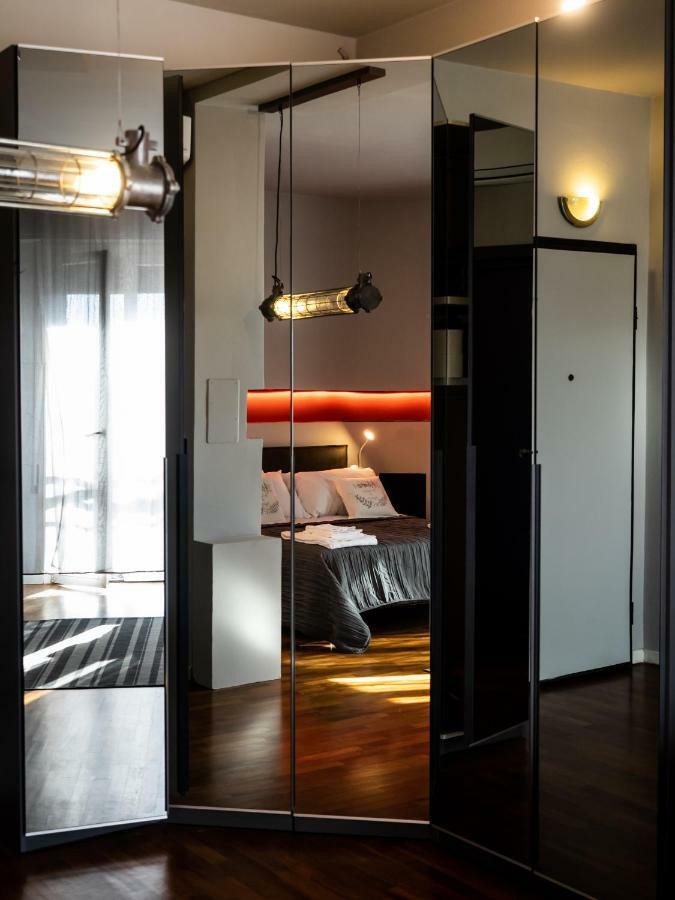 Carlotta Station Suite Bolonya Dış mekan fotoğraf
