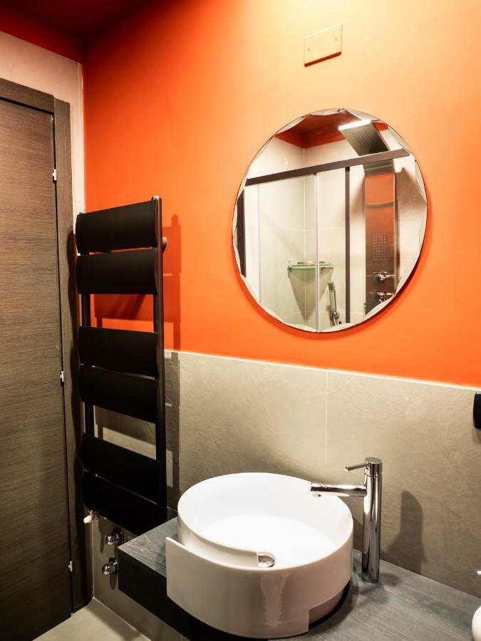 Carlotta Station Suite Bolonya Dış mekan fotoğraf