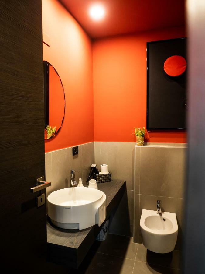 Carlotta Station Suite Bolonya Dış mekan fotoğraf