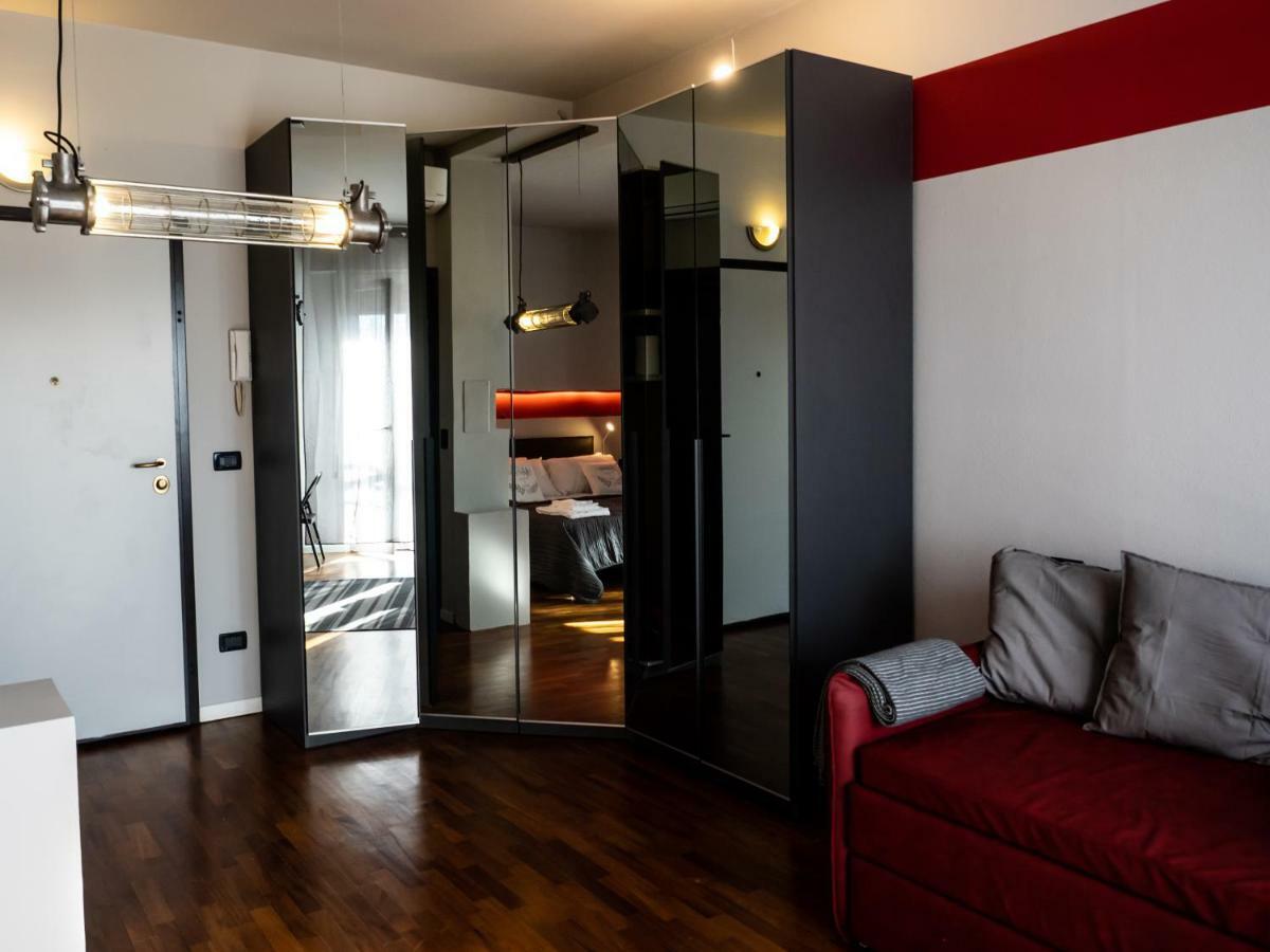 Carlotta Station Suite Bolonya Dış mekan fotoğraf